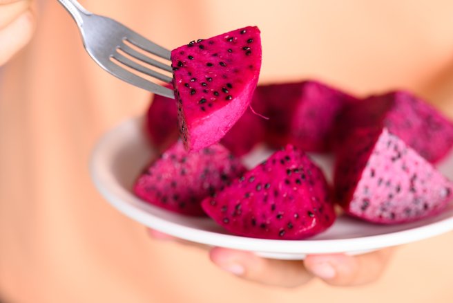 カットしたドラゴンフルーツ