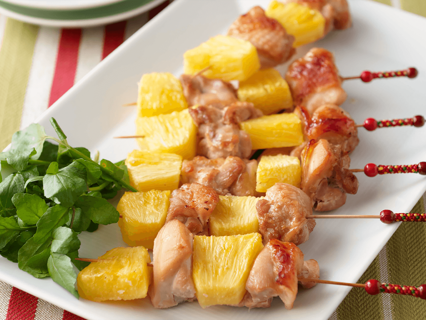 パイナップルと鶏肉の串焼き Dole（ドールジャパン）