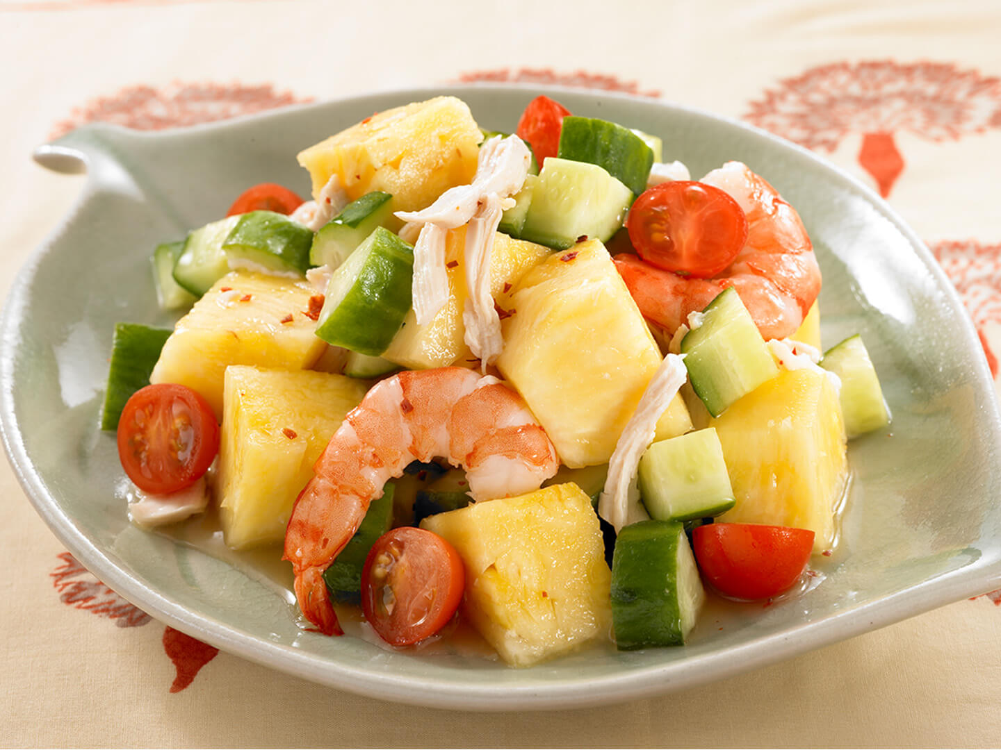 パイナップルとエビのタイ風サラダ | Dole（ドールジャパン）