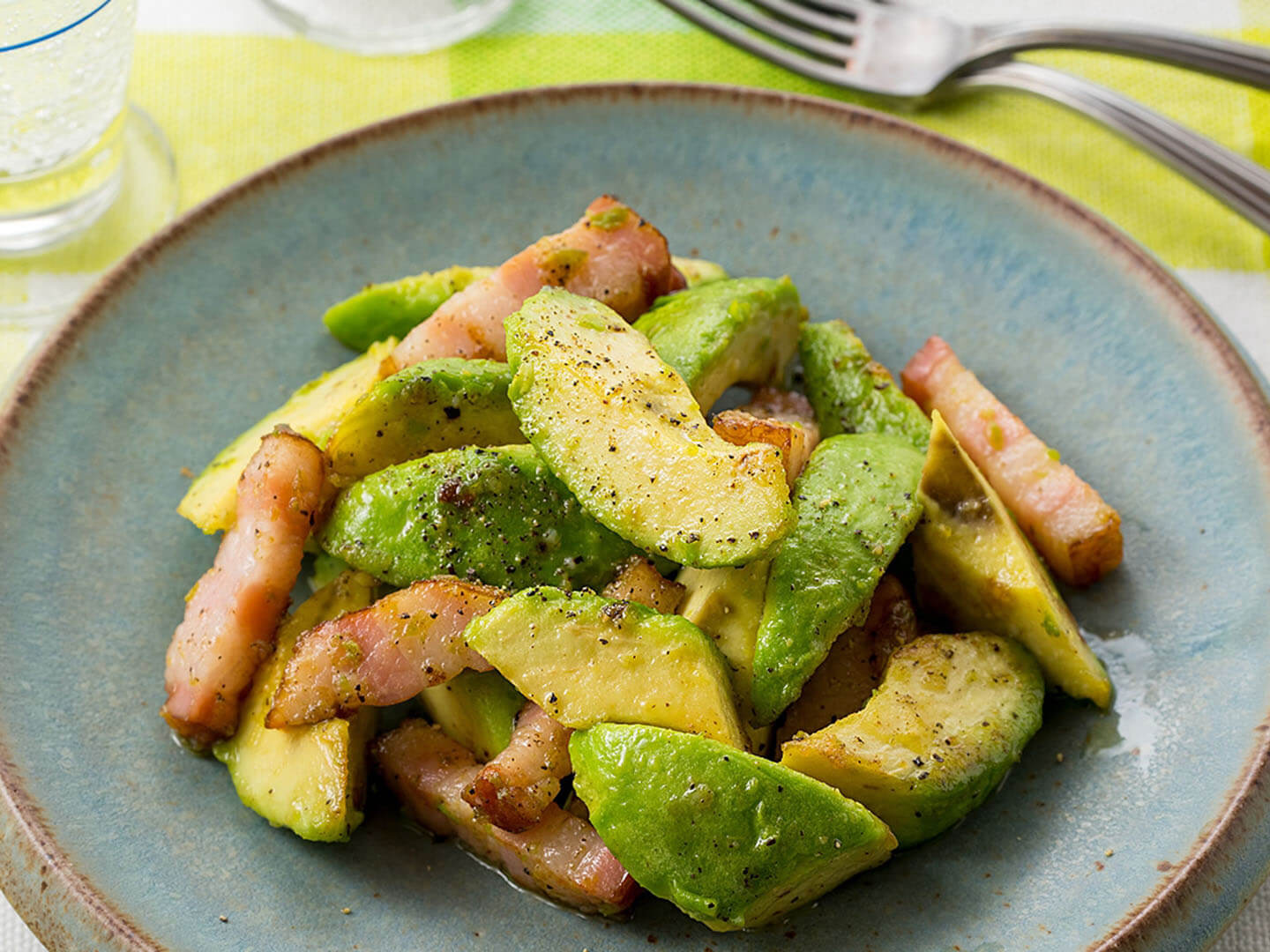 アボカドベーコン | Dole（ドールジャパン）