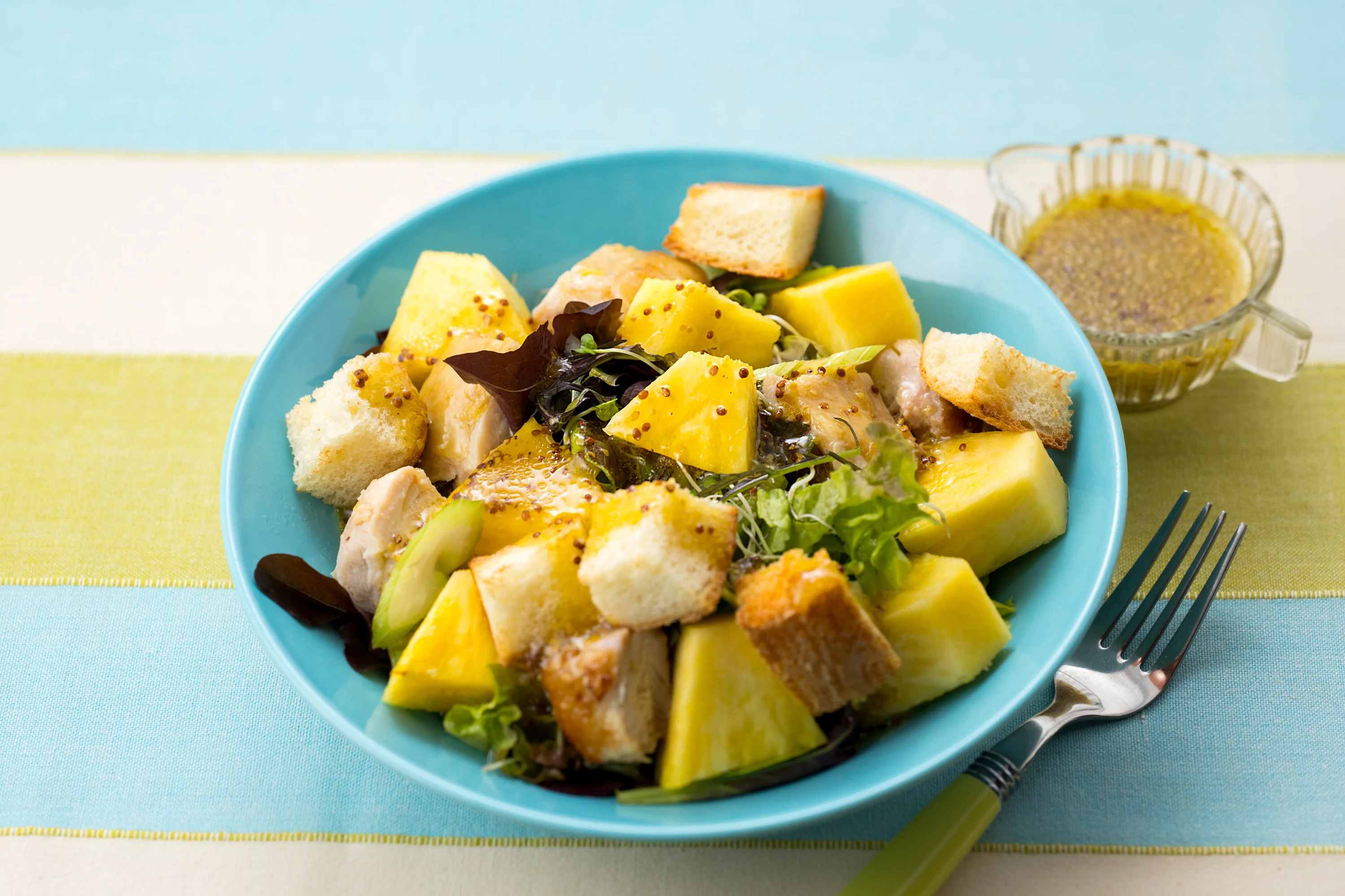 パイナップルのボリュームサラダ | Dole（ドールジャパン）