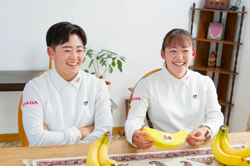 笑顔が素敵な岩井姉妹