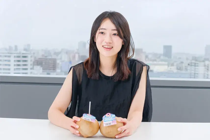 「Dole ココナッツ」の魅力について語る柳橋さん
